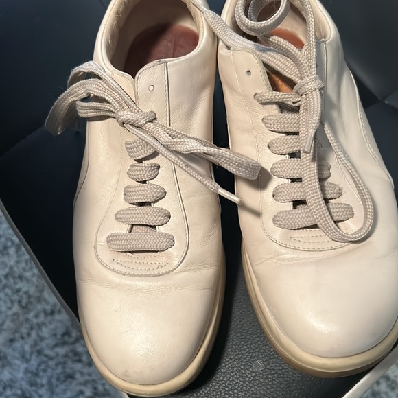 LOUIS VUITTON GENTLY WORN LADIES SNEAKERS…VINTAGE LV…LEATHER 100% AUTHENTIC - Picture 11 of 17